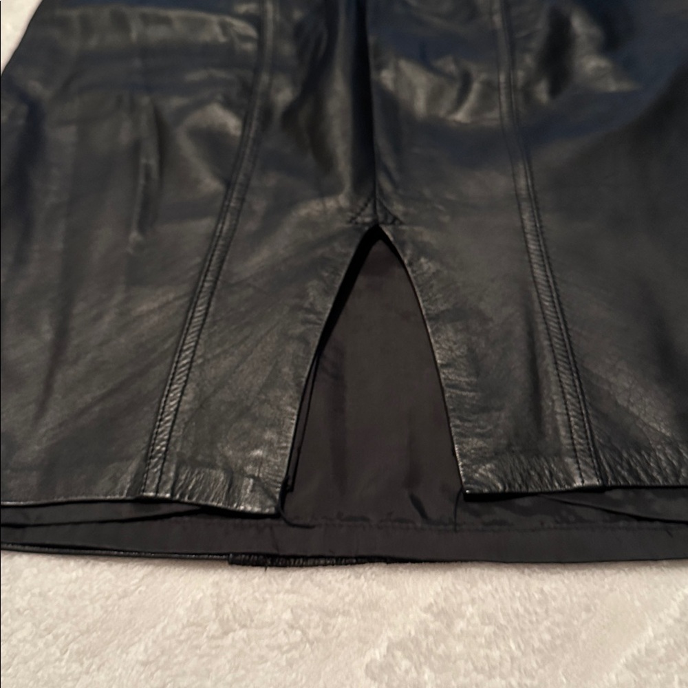 Vintage  Black Textured Pencil Skirt - Picture 3 of 5